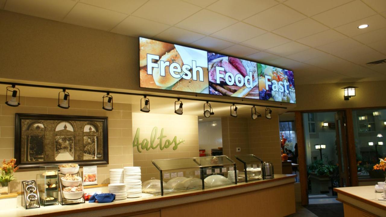 Canad Inns Destination Centre Portage la Prairie Extérieur photo