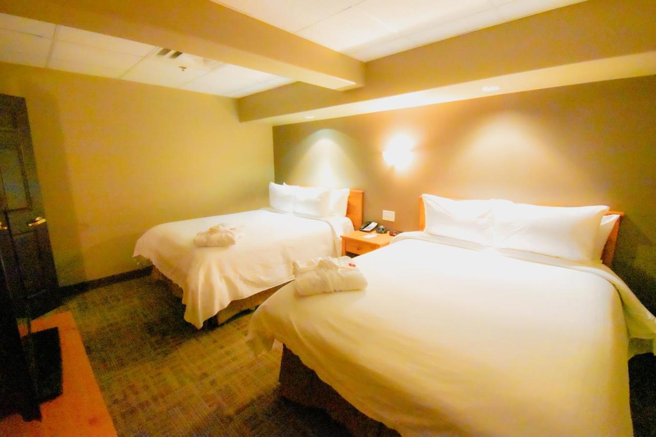 Canad Inns Destination Centre Portage la Prairie Extérieur photo